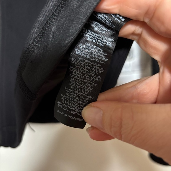 New Halle Berry x Sweaty Betty Storm High Shine Zip Through Jacket Size S - Picture 10 of 10